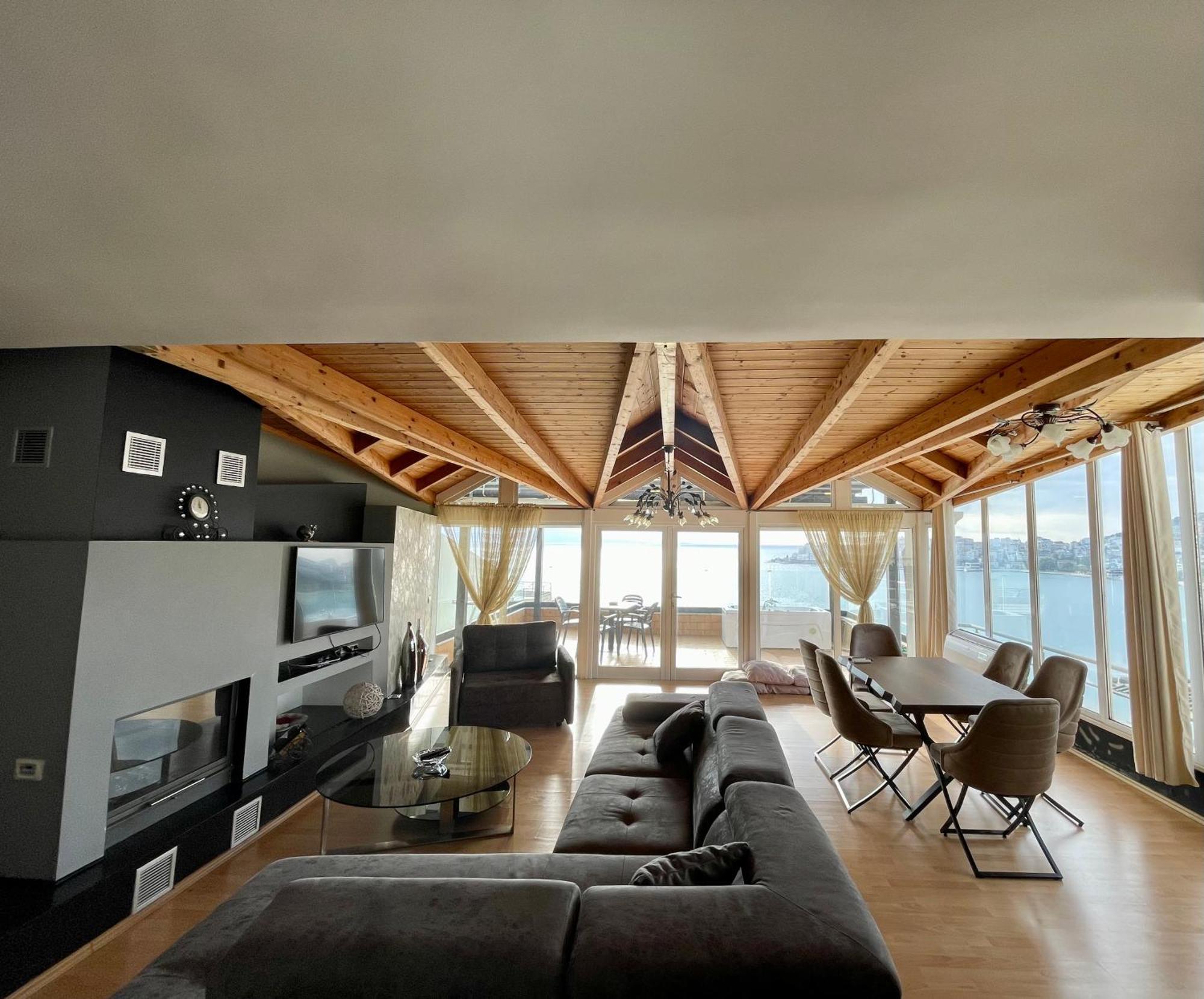 Апартаменты Seaview Golden Penthouse Саранда Экстерьер фото